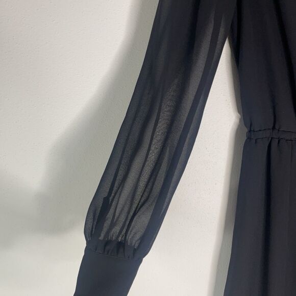 Sleek Black Deep V Tunic Long Sleeve - Picture 3 of 13